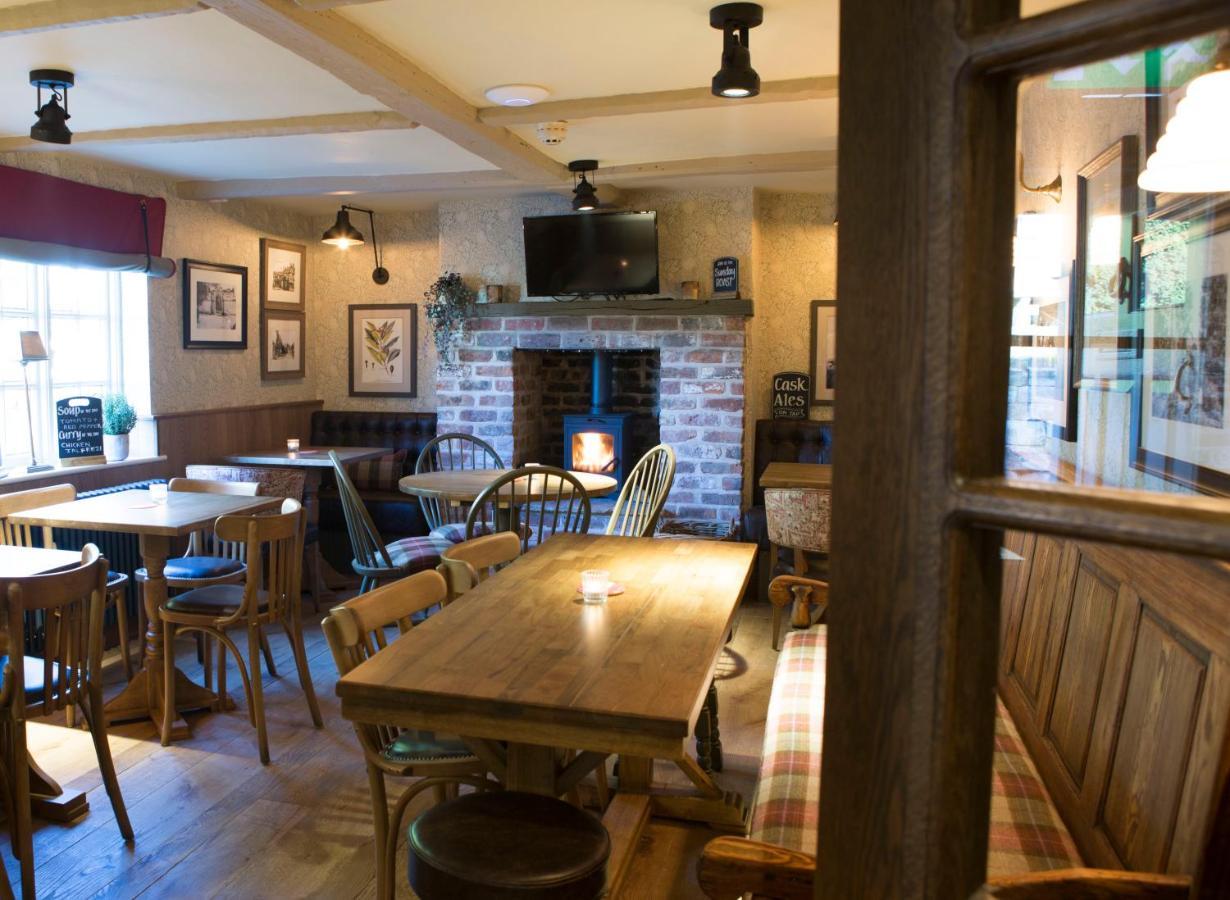 Red Lion Inn Little Budworth ภายนอก รูปภาพ
